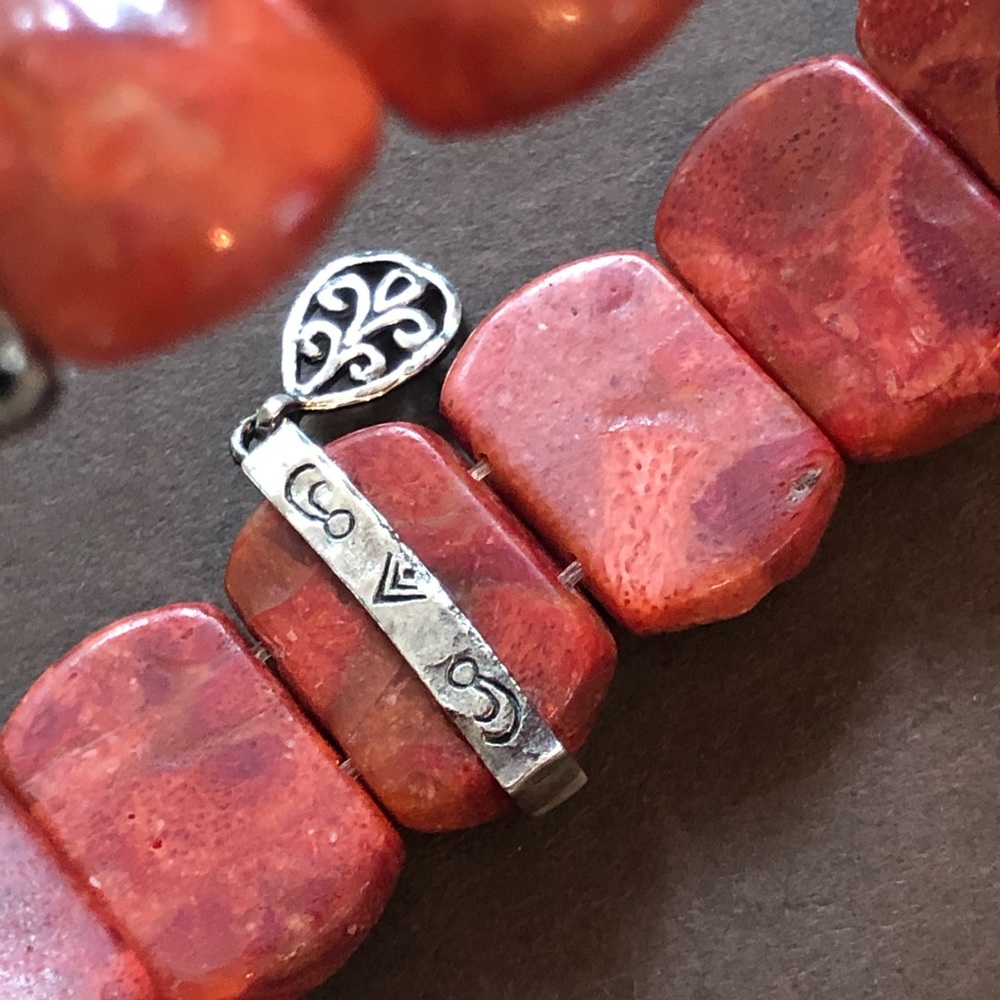 Rare Silpada Red Coral .925 Stretch Bead Bracelet - Picture 3 of 7